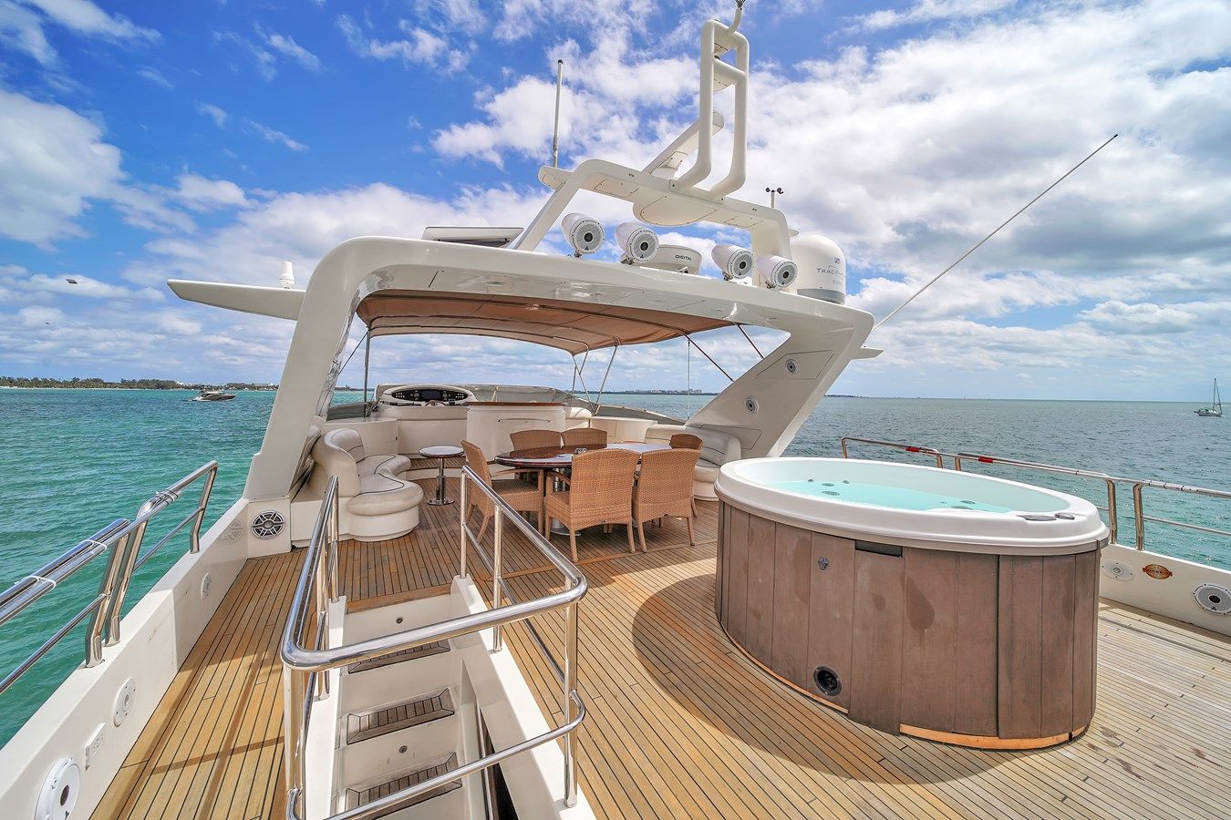 Buy a AZIMUT 100 - Azimut Yachts at Shestakov Yacht Sales