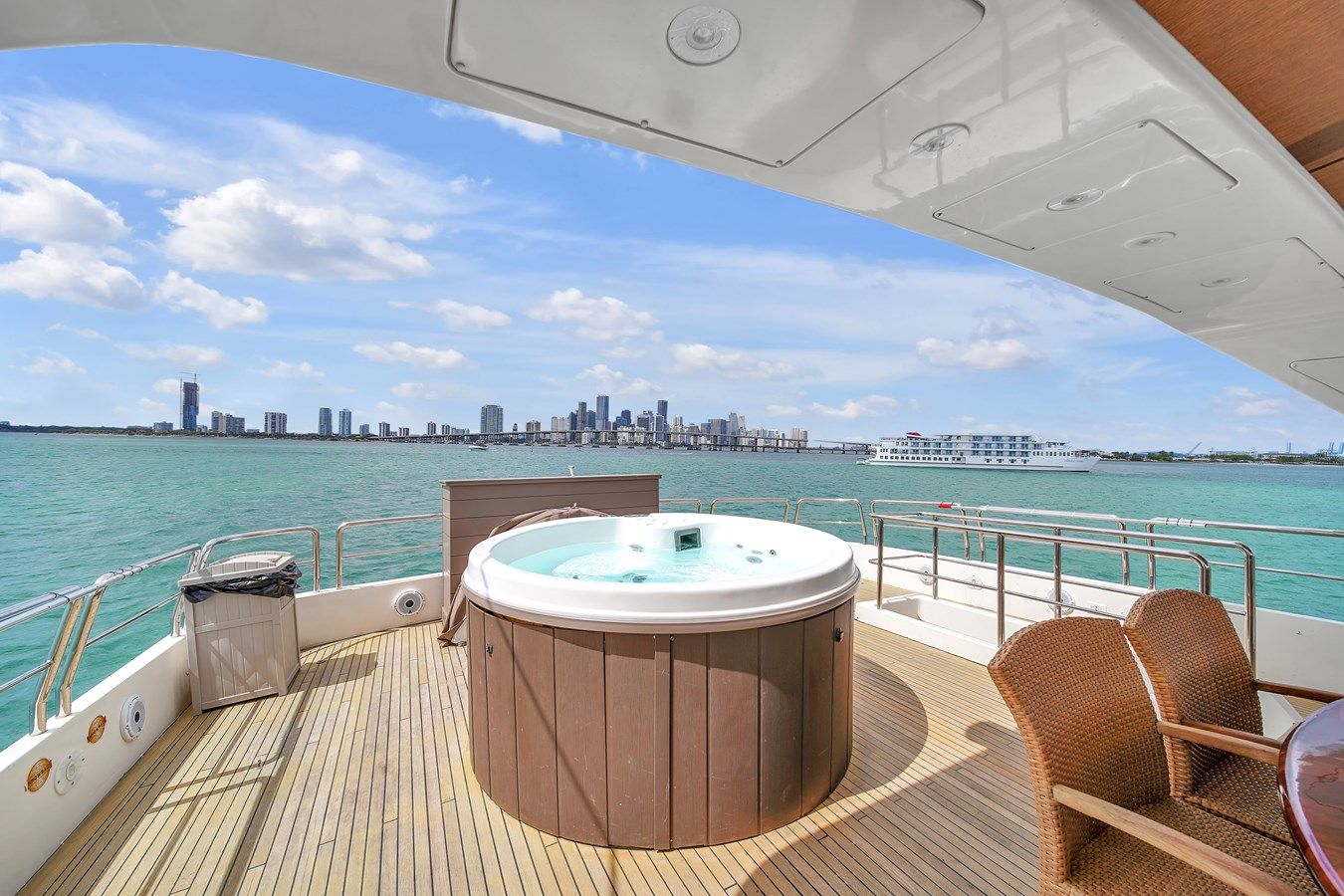 best yacht sales deals AZIMUT 100 100