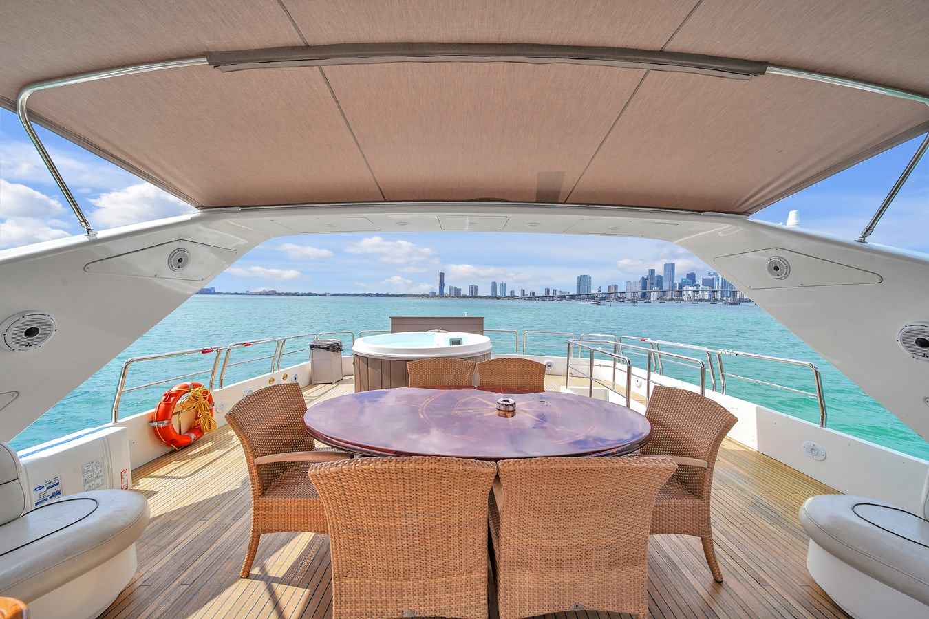 Buy a yacht AZIMUT 100 2006