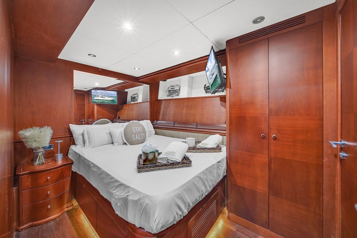 Buy a yacht AZIMUT 100 100