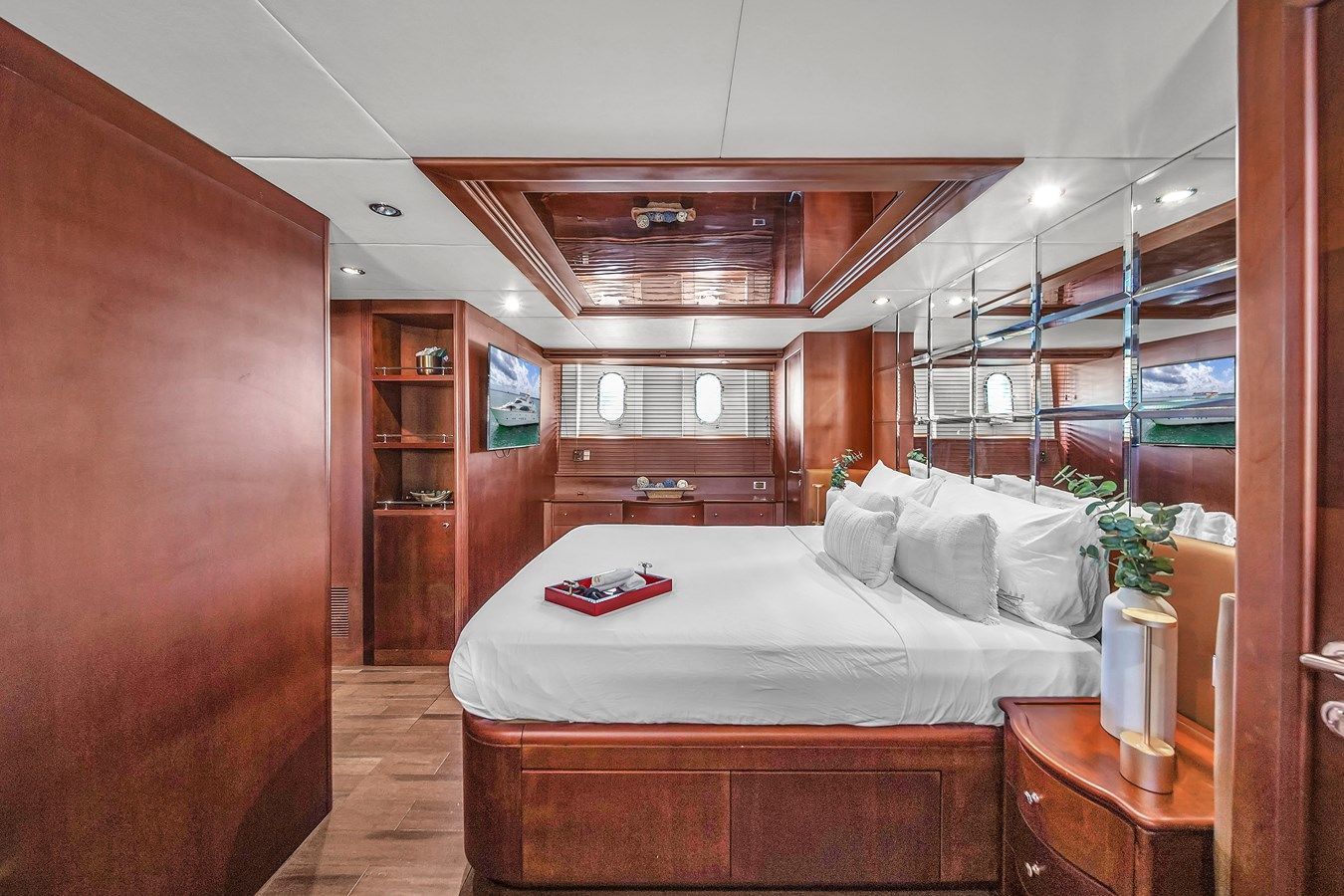 Buy a AZIMUT 100 - Azimut Yachts at Shestakov Yacht Sales