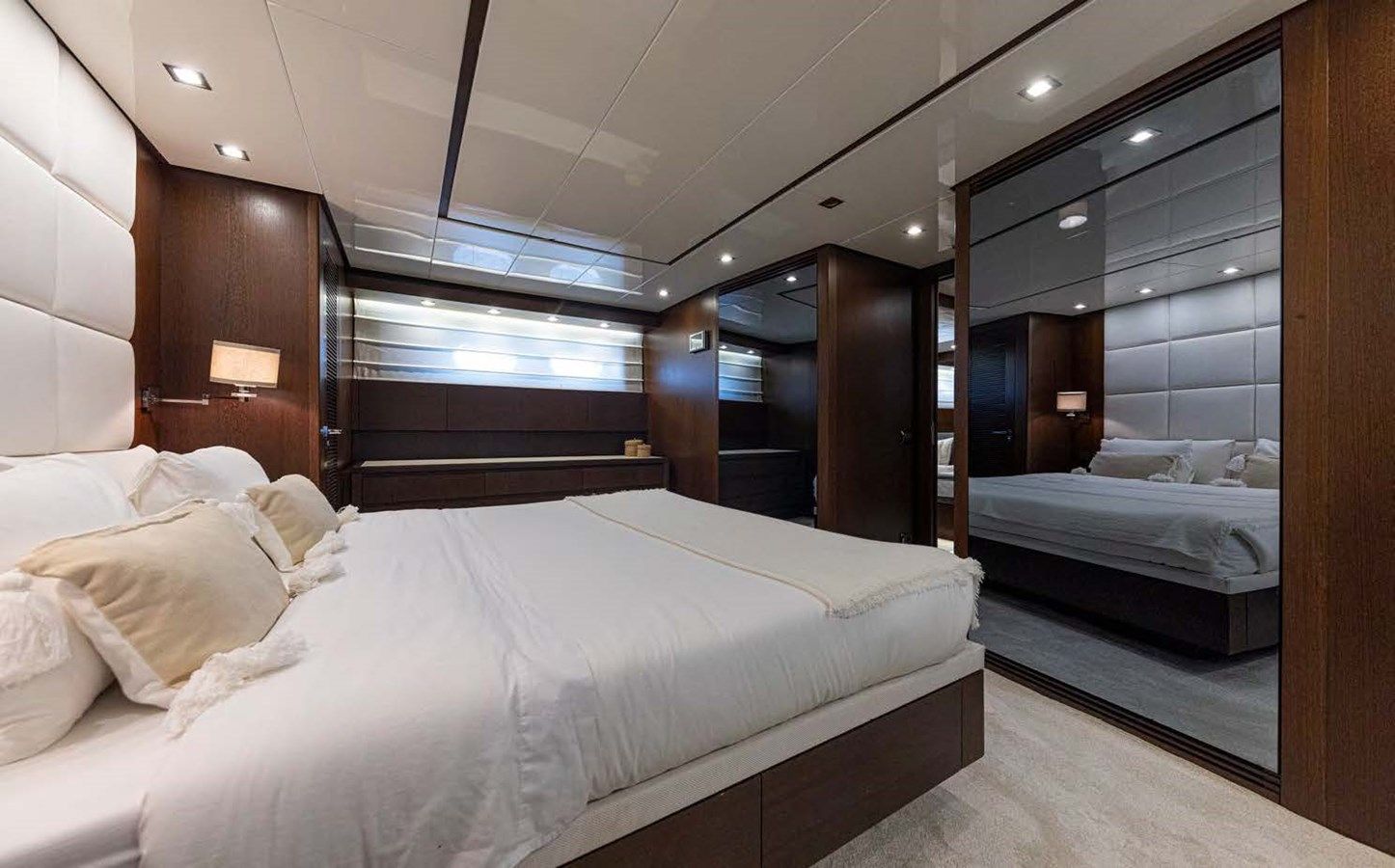 the best price on TAURO - Sanlorenzo