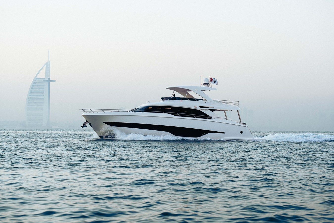 Купить Majesty 72 - Majesty Yachts