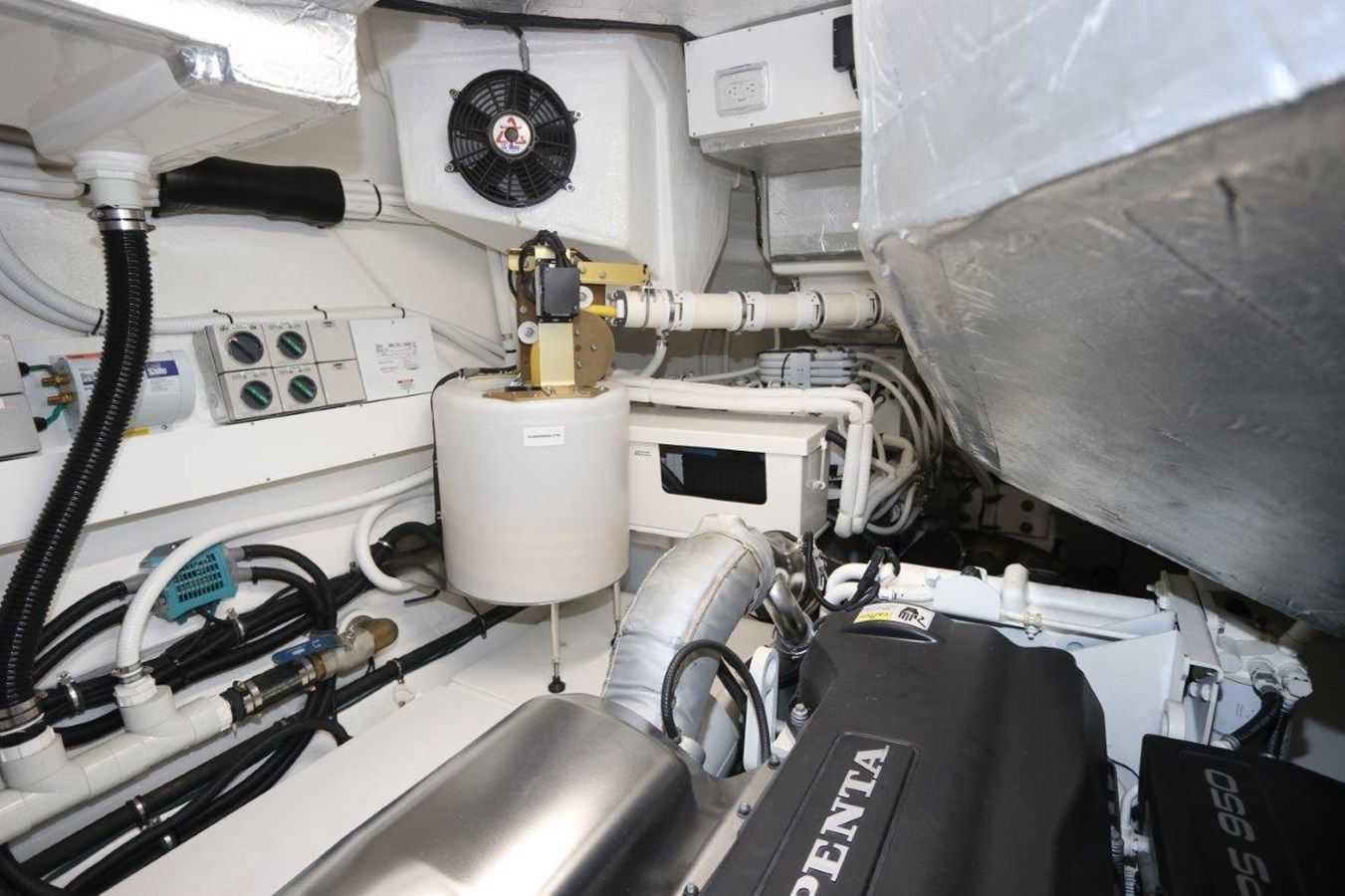 Стоимость яхты RIVIERA 2020