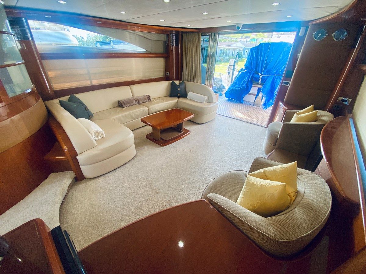 Buy a yacht Grand Cru 70
