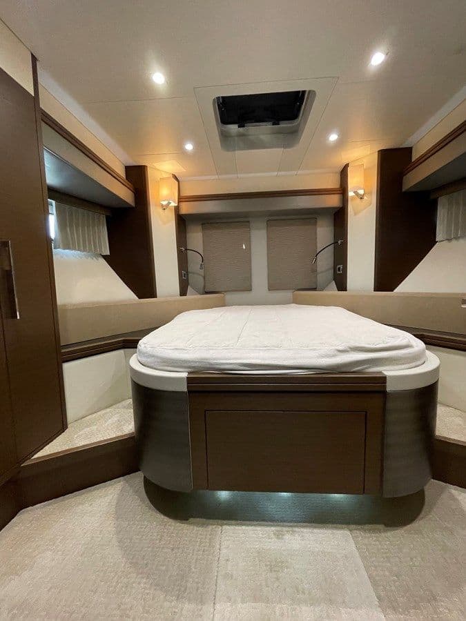 Buy a FNN Marquis 630 Sport Yacht at Shestakov Yacht Sales