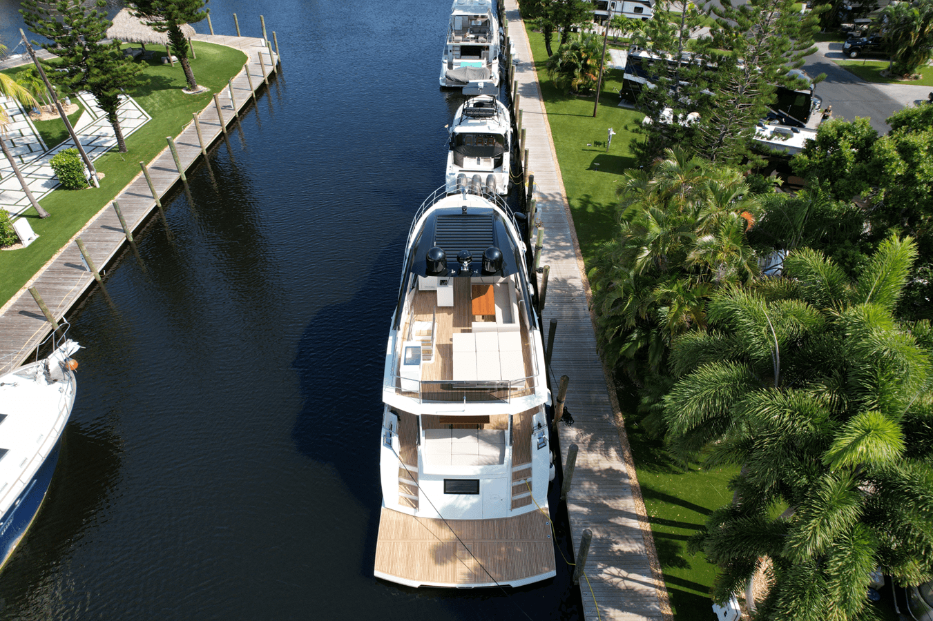 Купить яхту 2024 Astondoa 66 Flybridge в Shestakov Yacht Sales