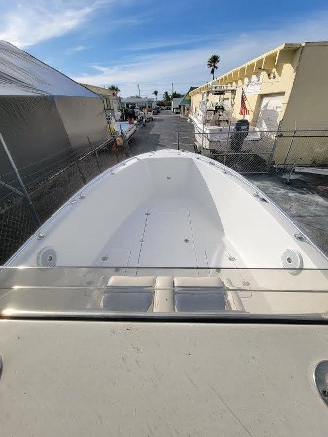 Buy a yacht 2013 Bluewater Sportfishing 2550 2013