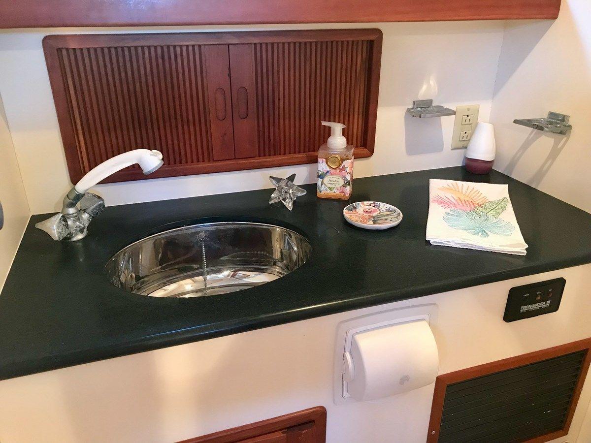 1999 Little Harbor 38 Whisper Jet 1999