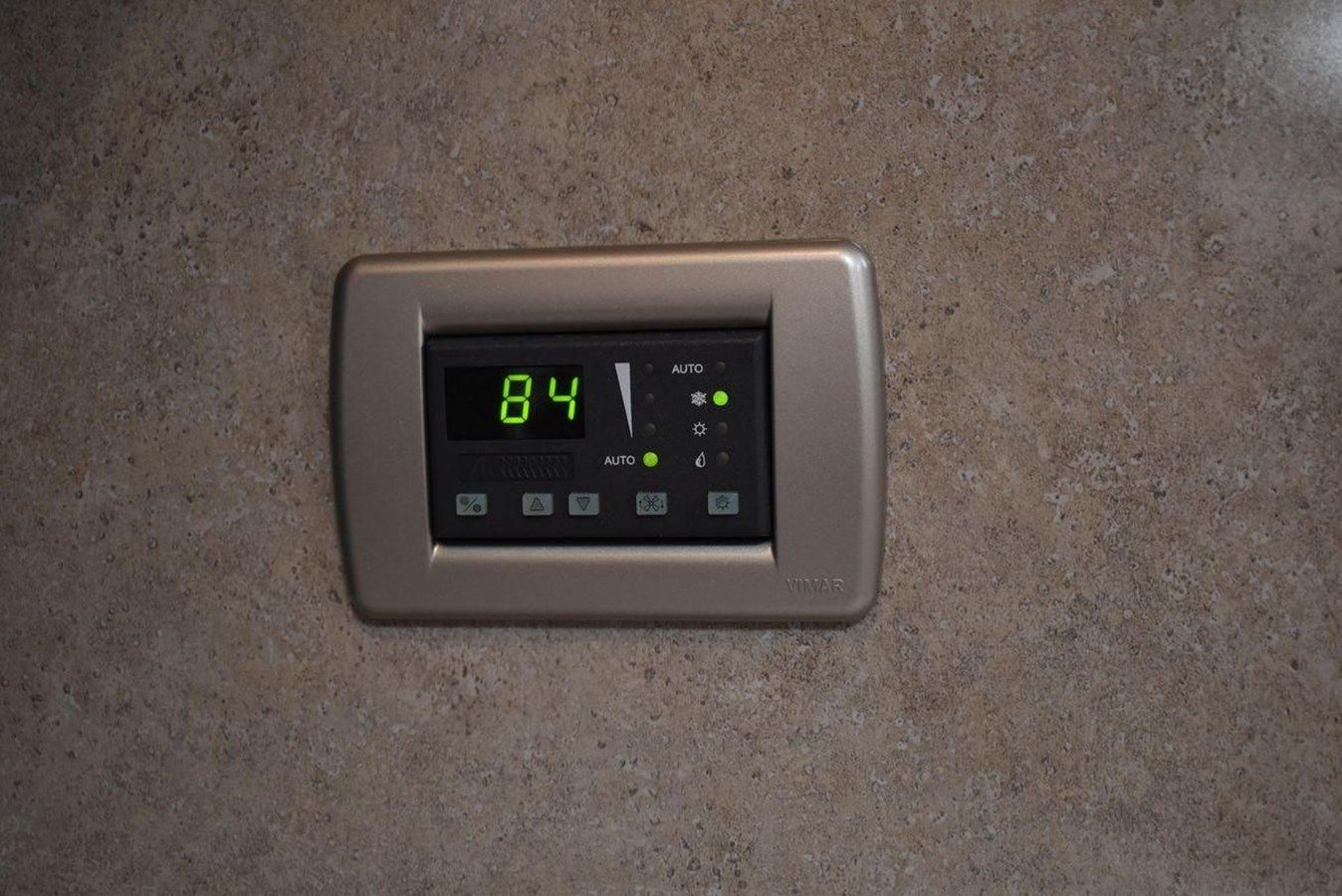 the best price on Commission Based 2005