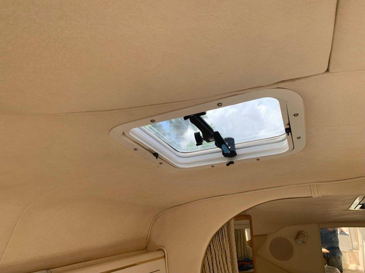 1997 Sea Ray 290 Sundancer 34 yacht sale