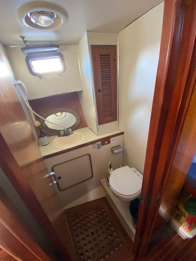 best yacht sales deals 1990 Albin 43 Sundeck Trawler 1990