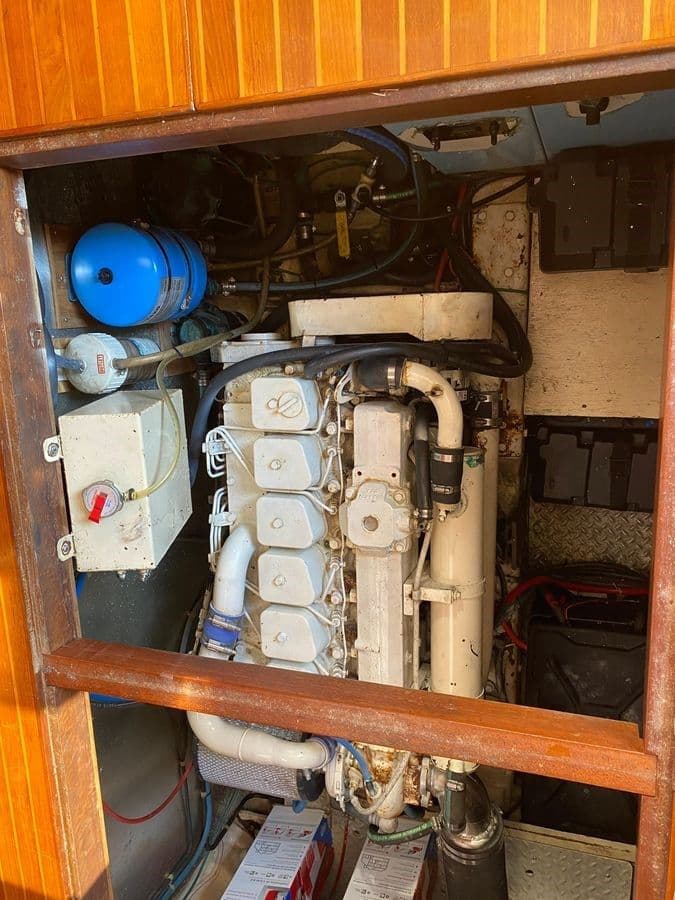 1990 Albin 43 Sundeck Trawler 1990