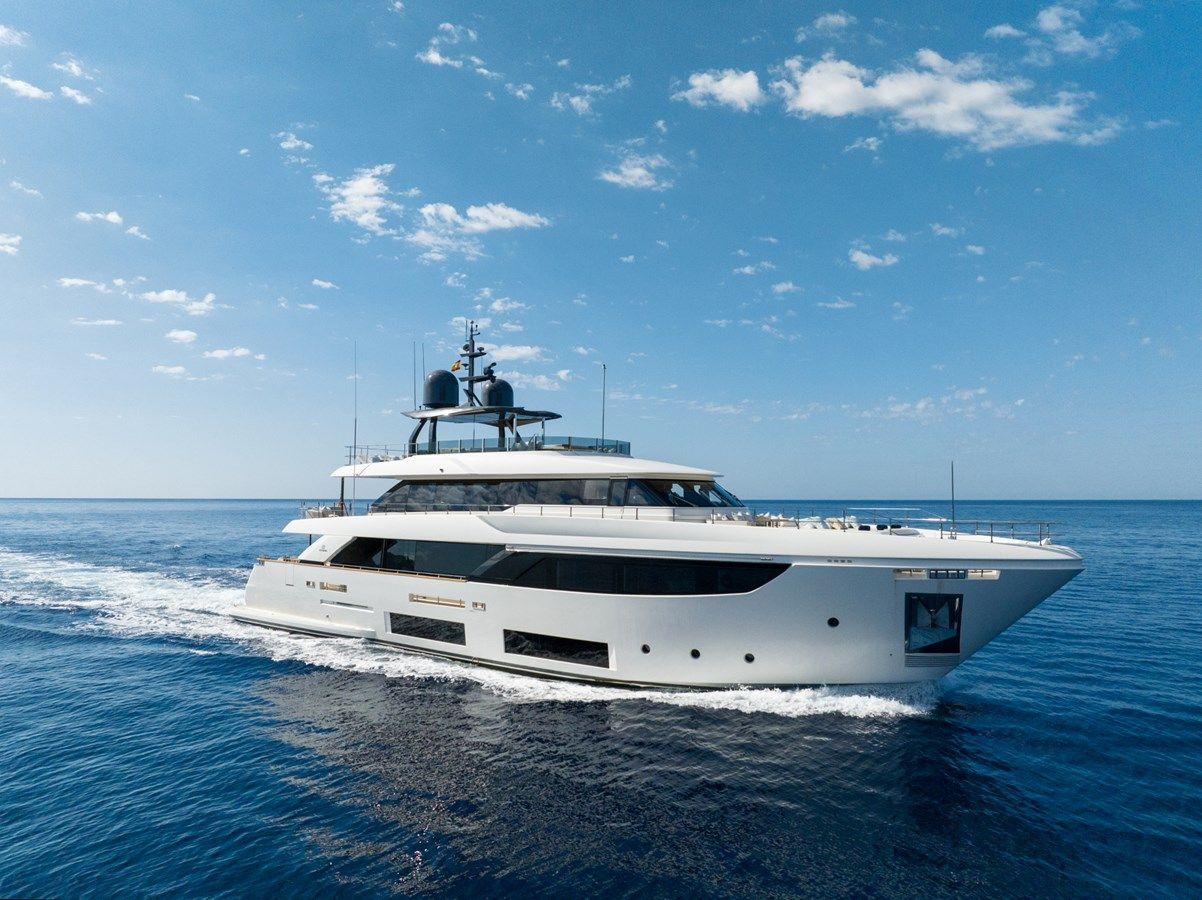 Mac One - Custom Line yacht sale
