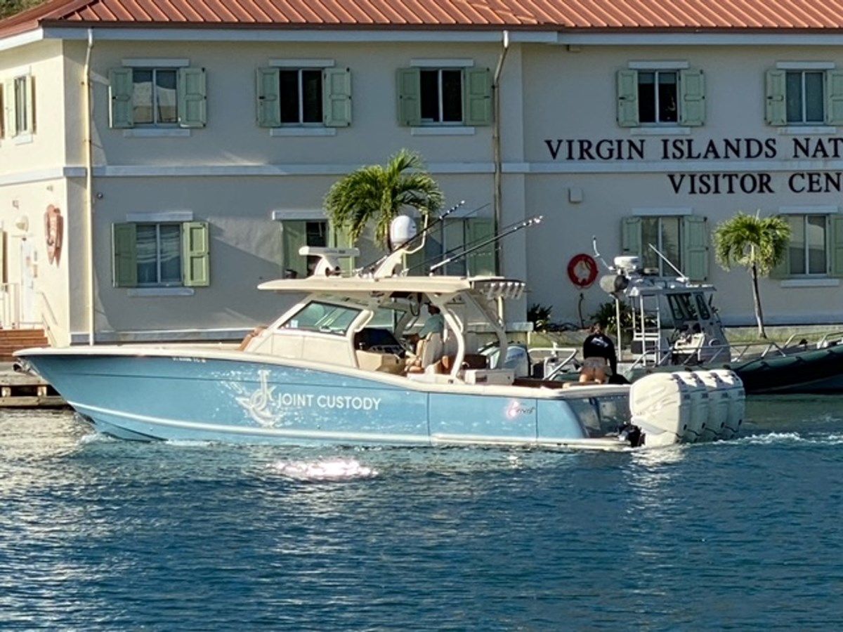 Buy a yacht Island Waters 2018