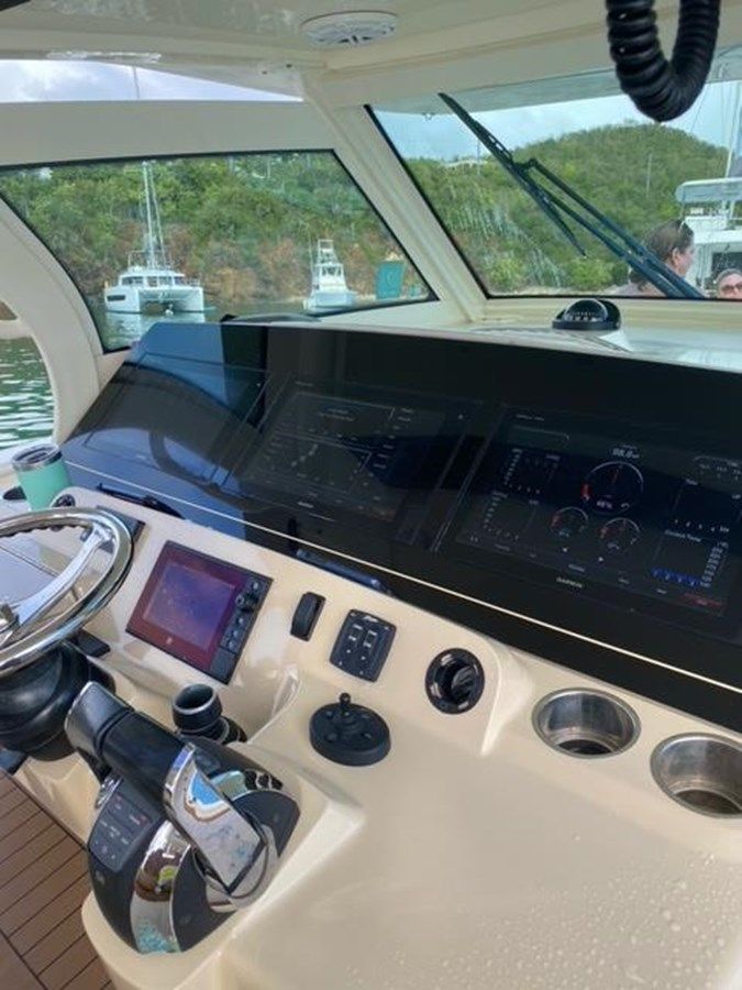 Buy a Island Waters 2018 at Shestakov Yacht Sales