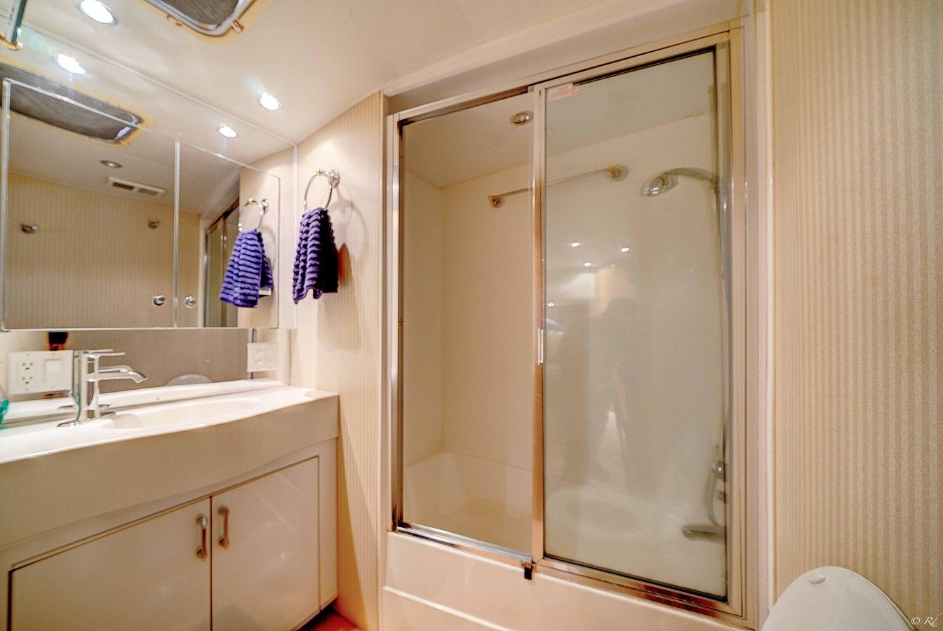 Buy a Five Star 60 at Shestakov Yacht Sales