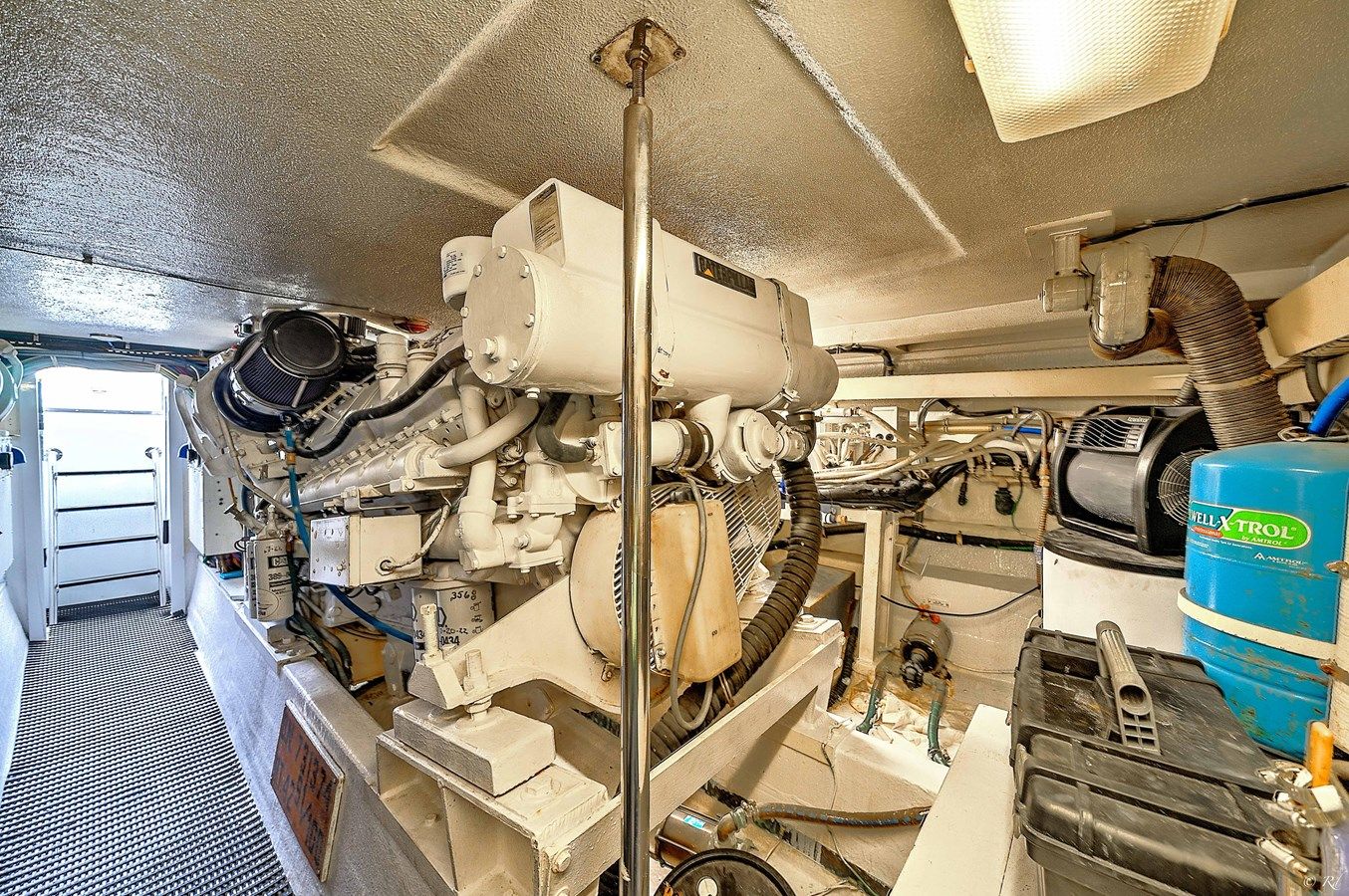 best yacht sales deals Five Star - Hatteras