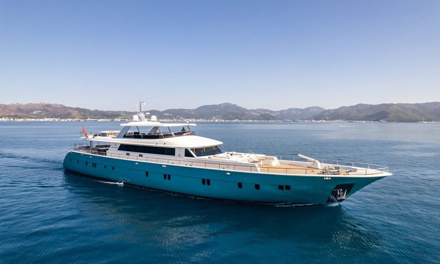 39,1 M CUSTOM BUILD MOTOR YACHT price