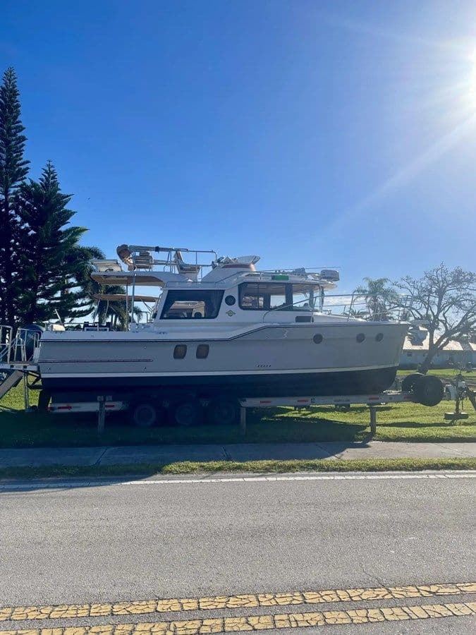 the best price on 2026 Ranger Tugs R-29 CB Luxury Edition - Jensen Beach, FL