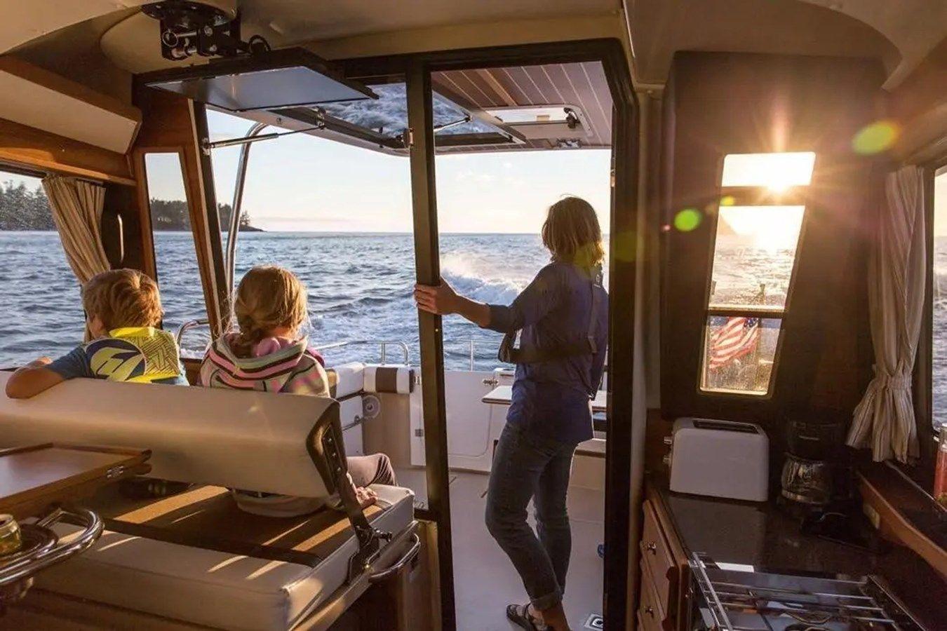 Buy a 2026 Ranger Tugs R-29 CB Luxury Edition - Jensen Beach, FL - RANGER TUGS at Shestakov Yacht Sales