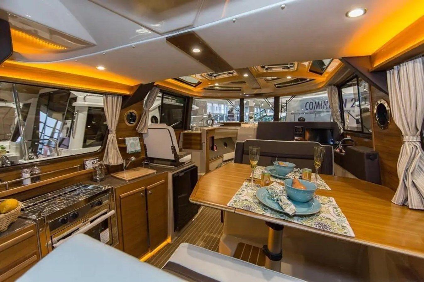 Buy a yacht 2026 Ranger Tugs R-29 CB Luxury Edition - Jensen Beach, FL - RANGER TUGS