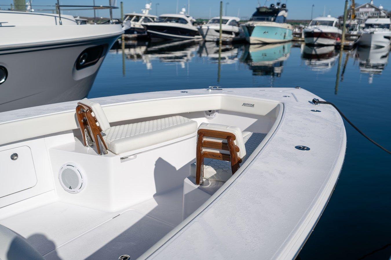 best yacht sales deals Jupiter 32 32