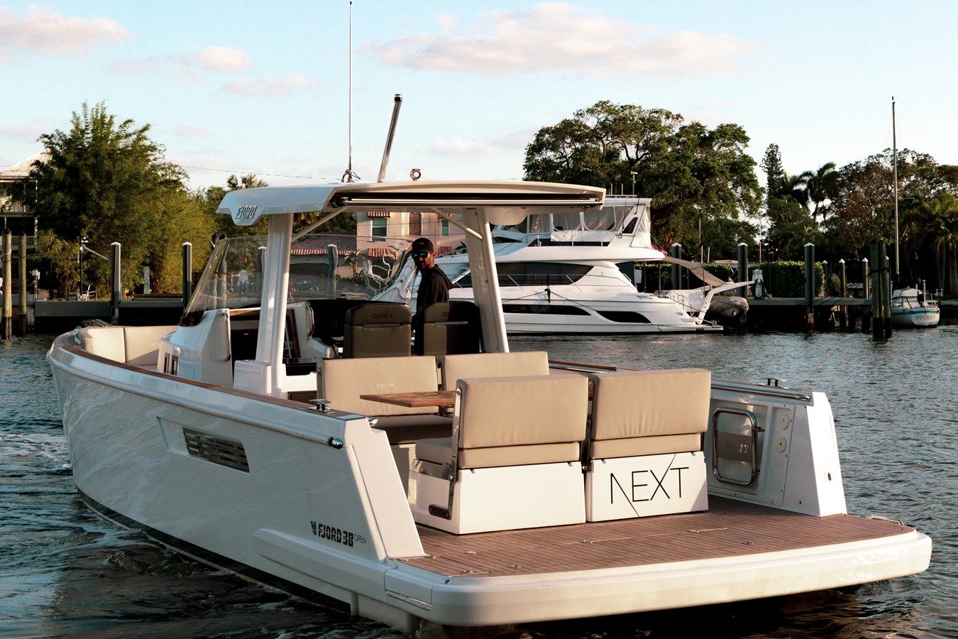 Buy a yacht Next 2022