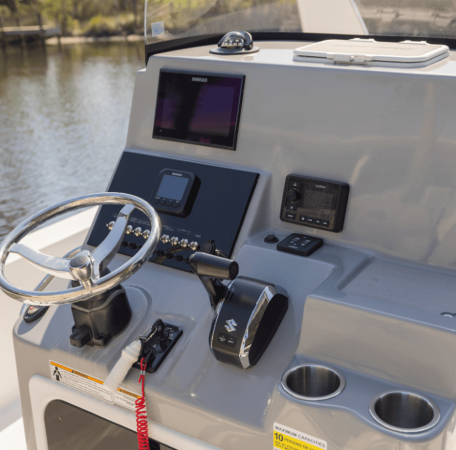 Купить яхту Sea Pro 250 Bay 24 в Shestakov Yacht Sales