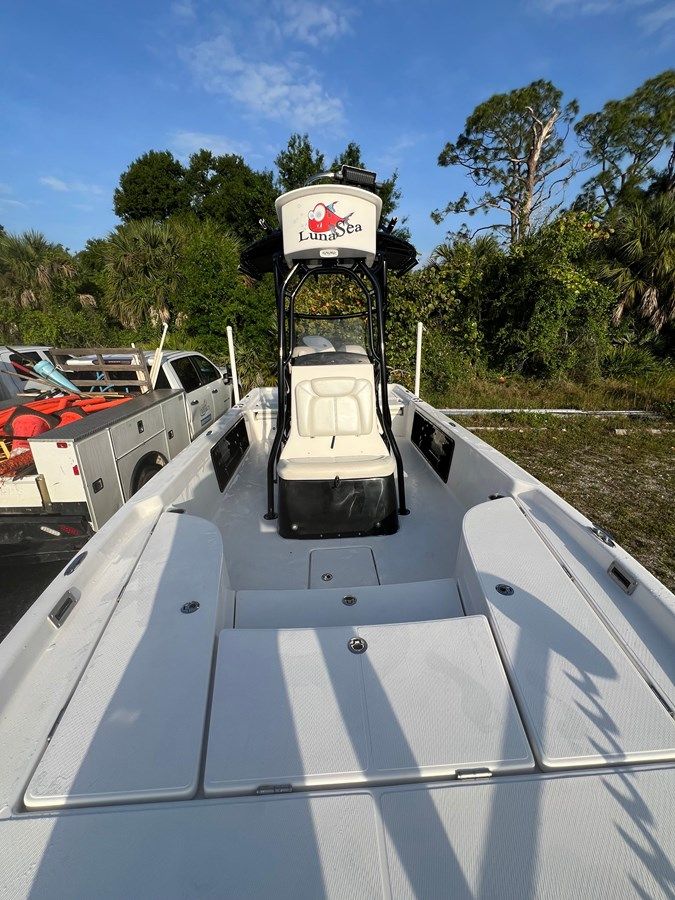 Buy a LUNA SEA 2016 at Shestakov Yacht Sales