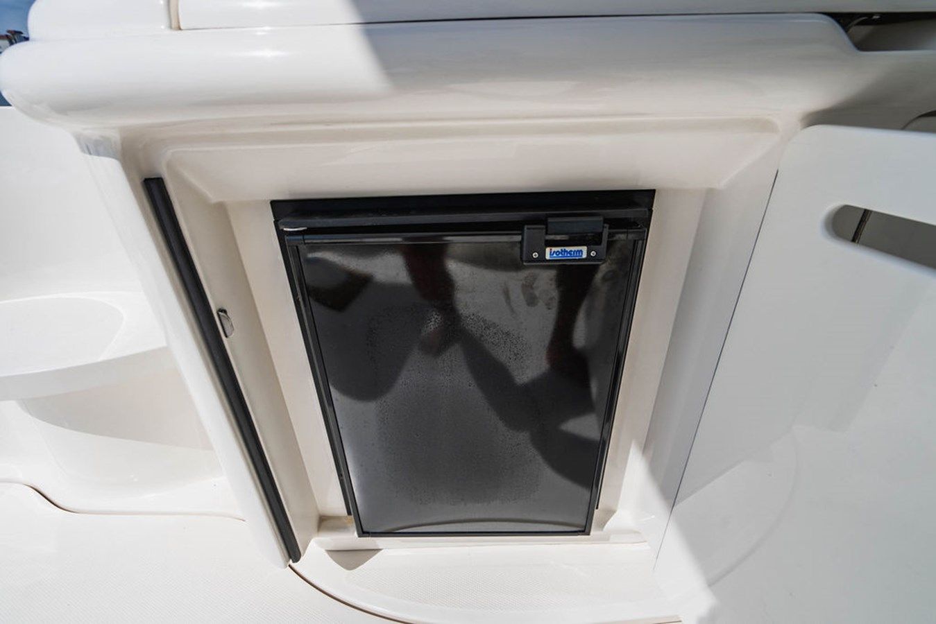 Buy a yacht Elusive 2005