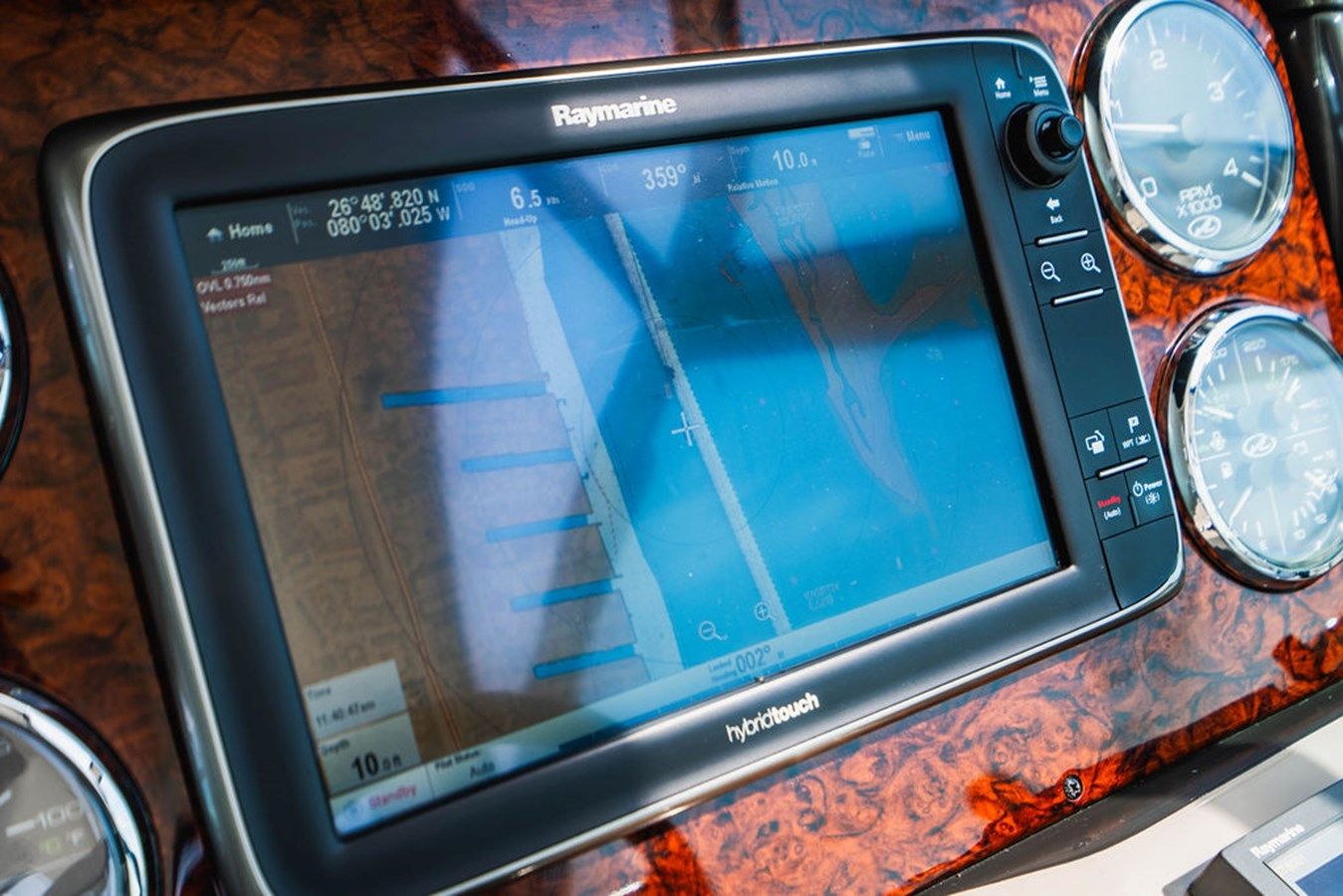 the best price on Elusive - SEA RAY