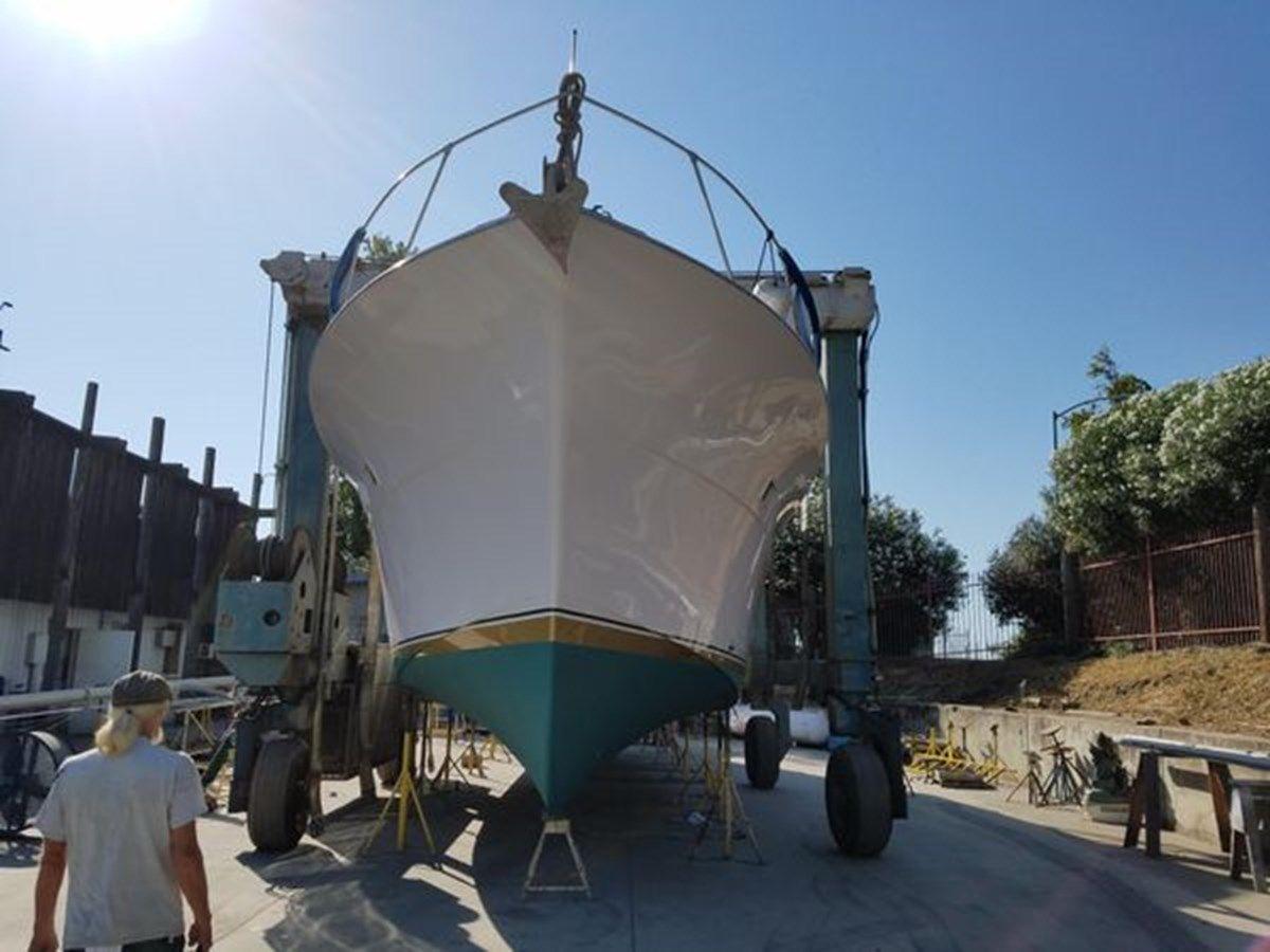 Стоимость яхты Glass Eagle  58 Tricabin flushdeck MY