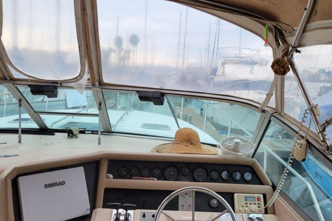 Buy a Habit Forming II 350 Sundancer Express at Shestakov Yacht Sales