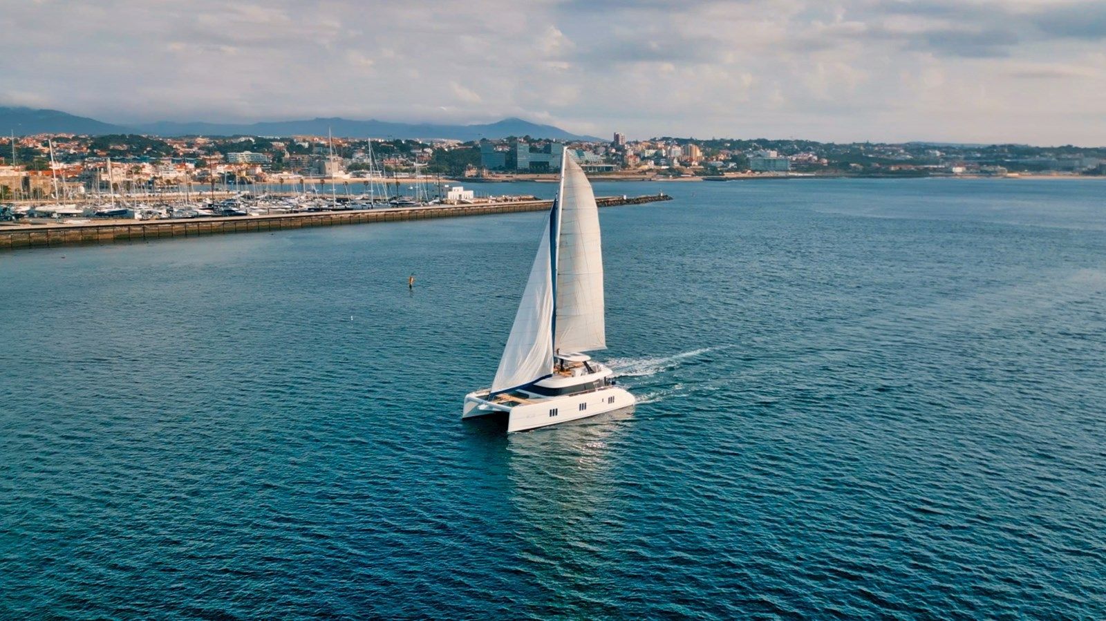 the best price on FEEL THE BLUE 60