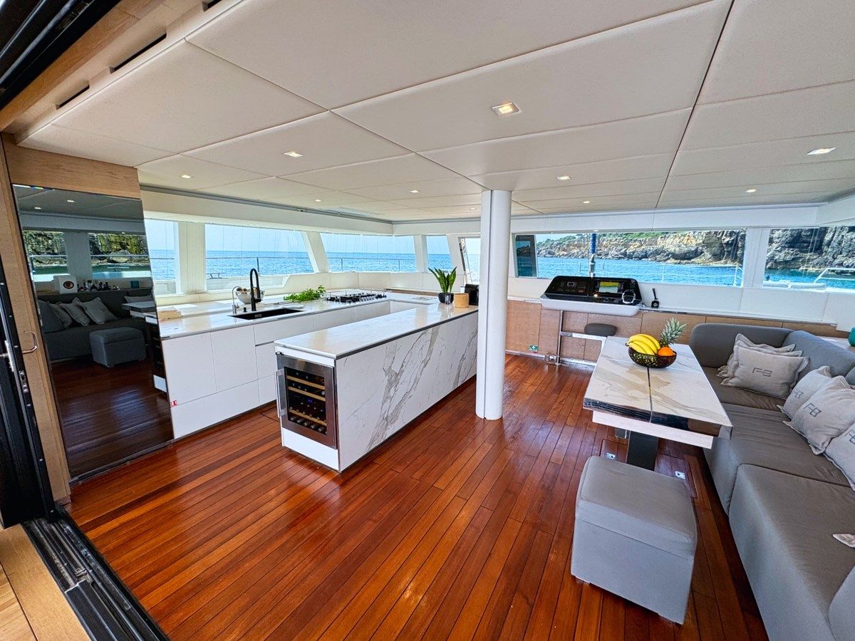 FEEL THE BLUE 60 Sailing price