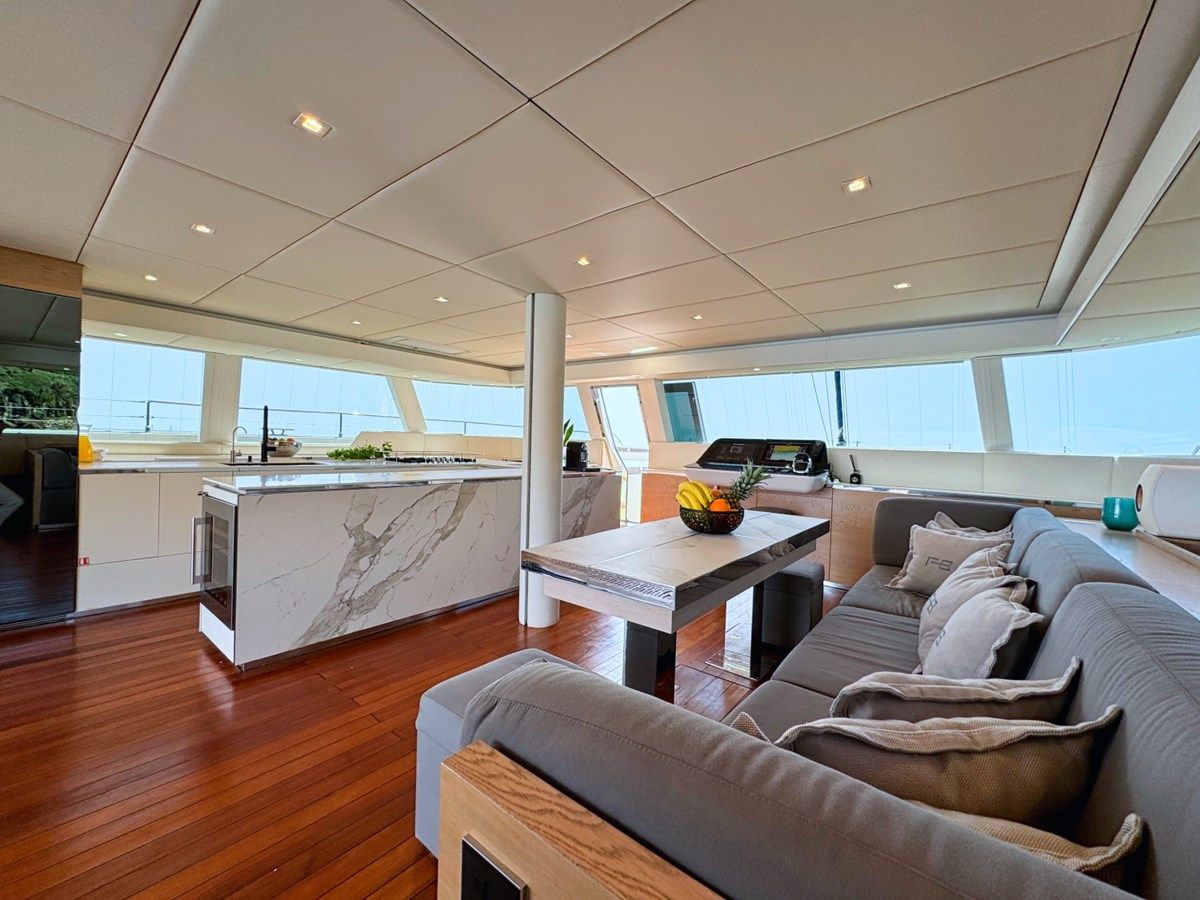 FEEL THE BLUE yacht sale