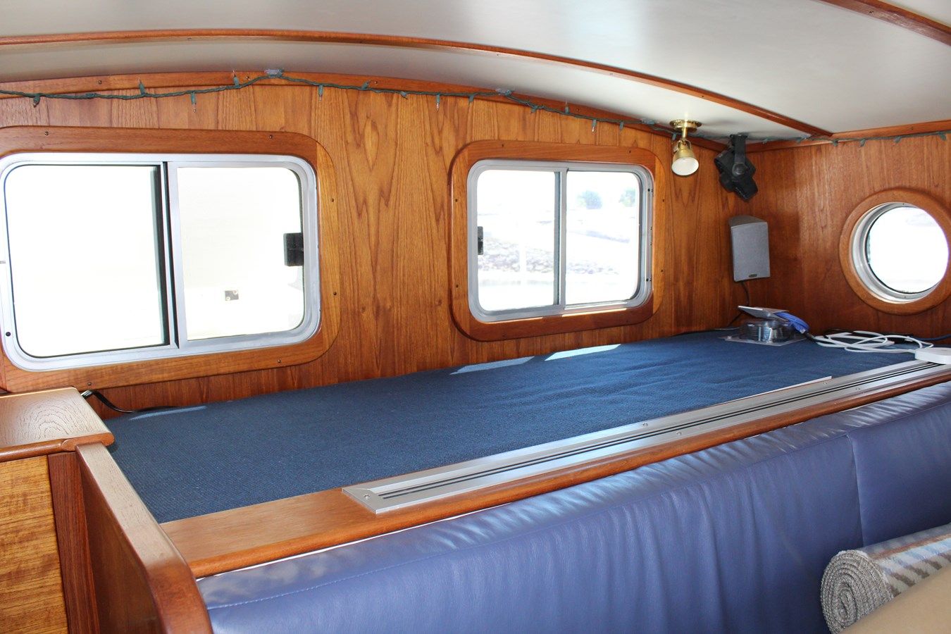 RED OCTOBER 1999 price