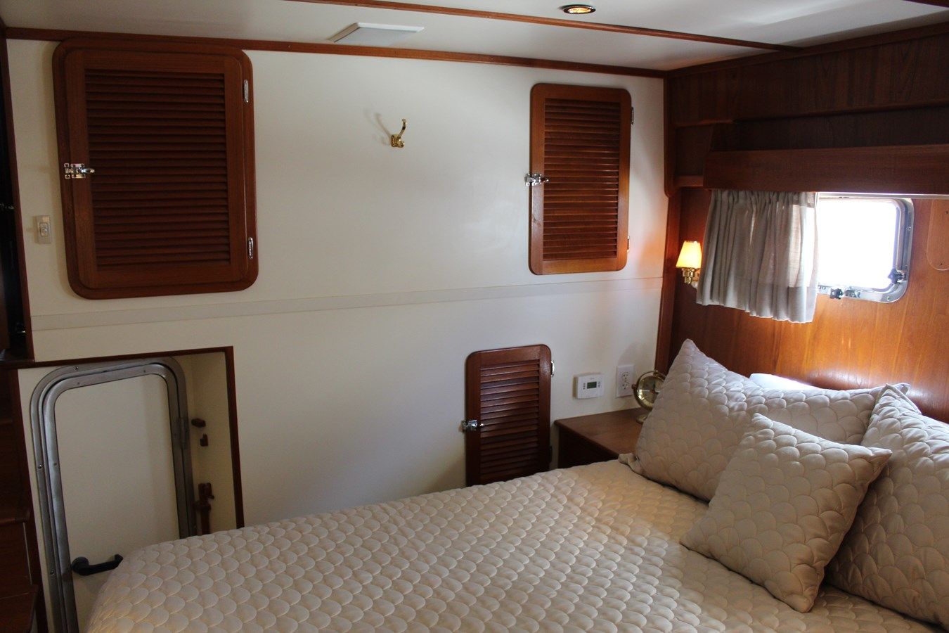 Buy a RED OCTOBER at Shestakov Yacht Sales