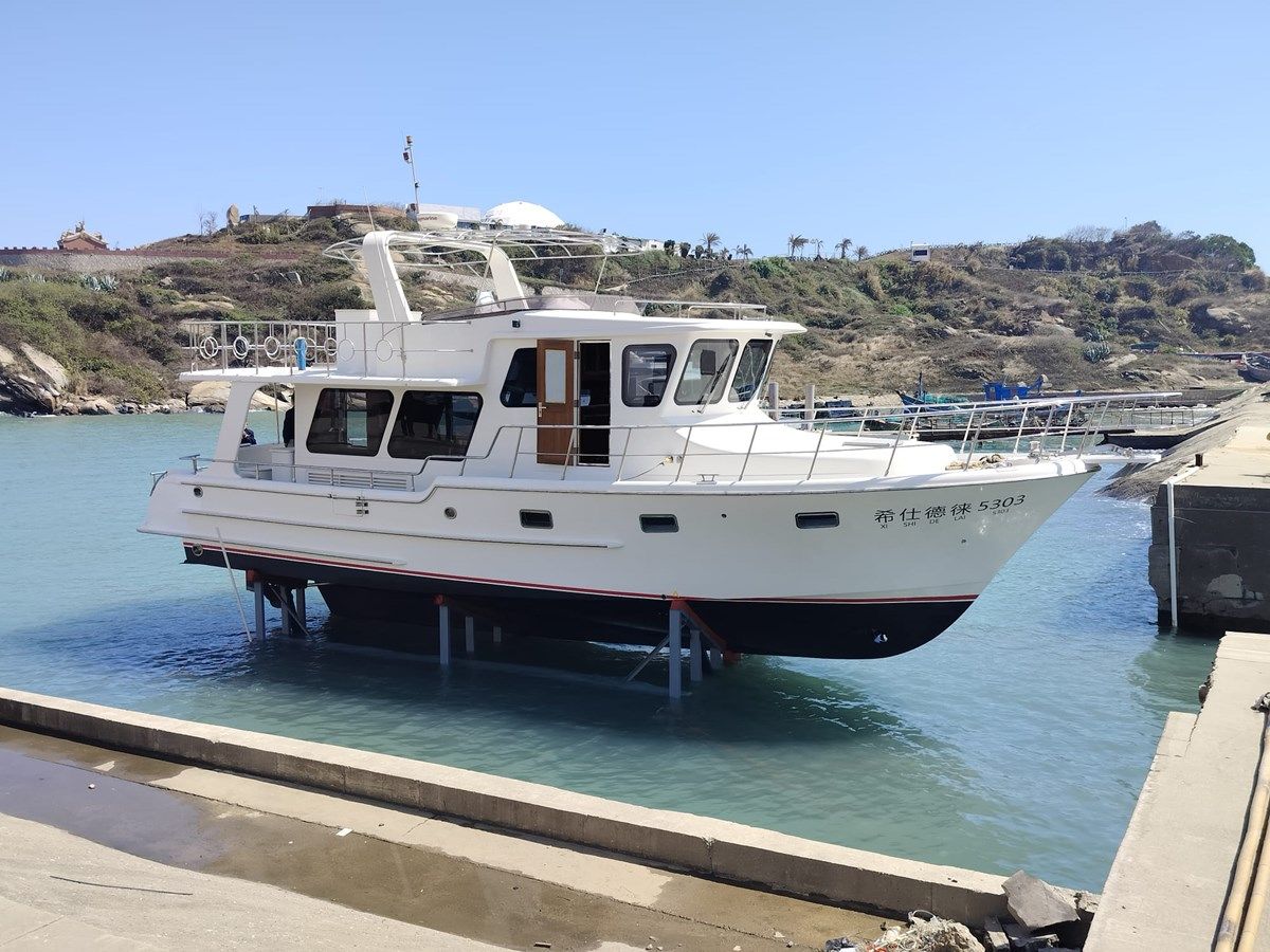 Продажа яхты GYPSEA 52