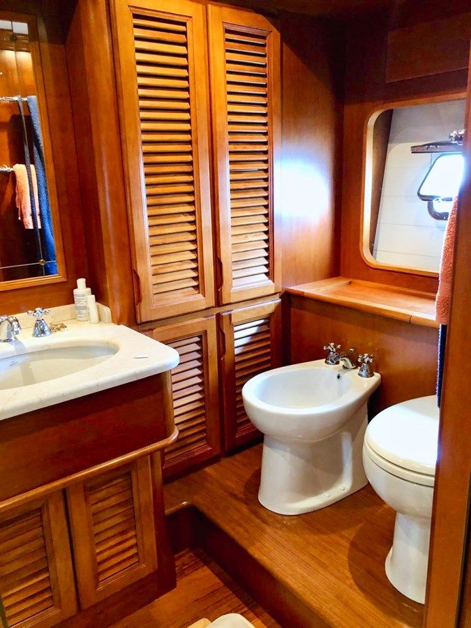 best yacht sales deals ANNAMIA T85