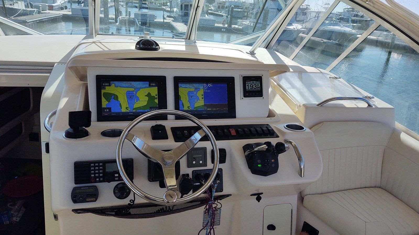 Купить яхту - Express 360 в Shestakov Yacht Sales