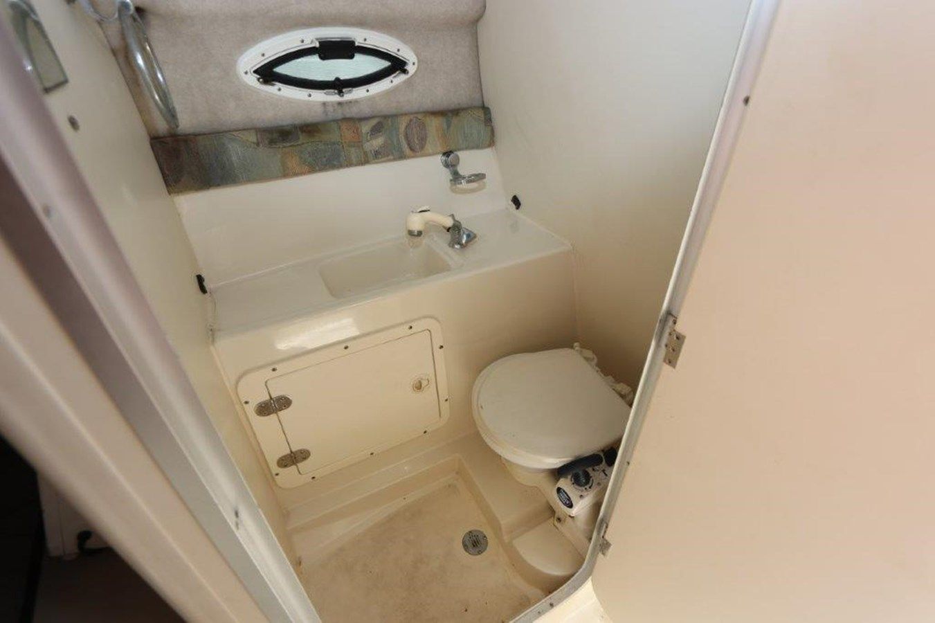 Продажа яхты - - STINGRAY