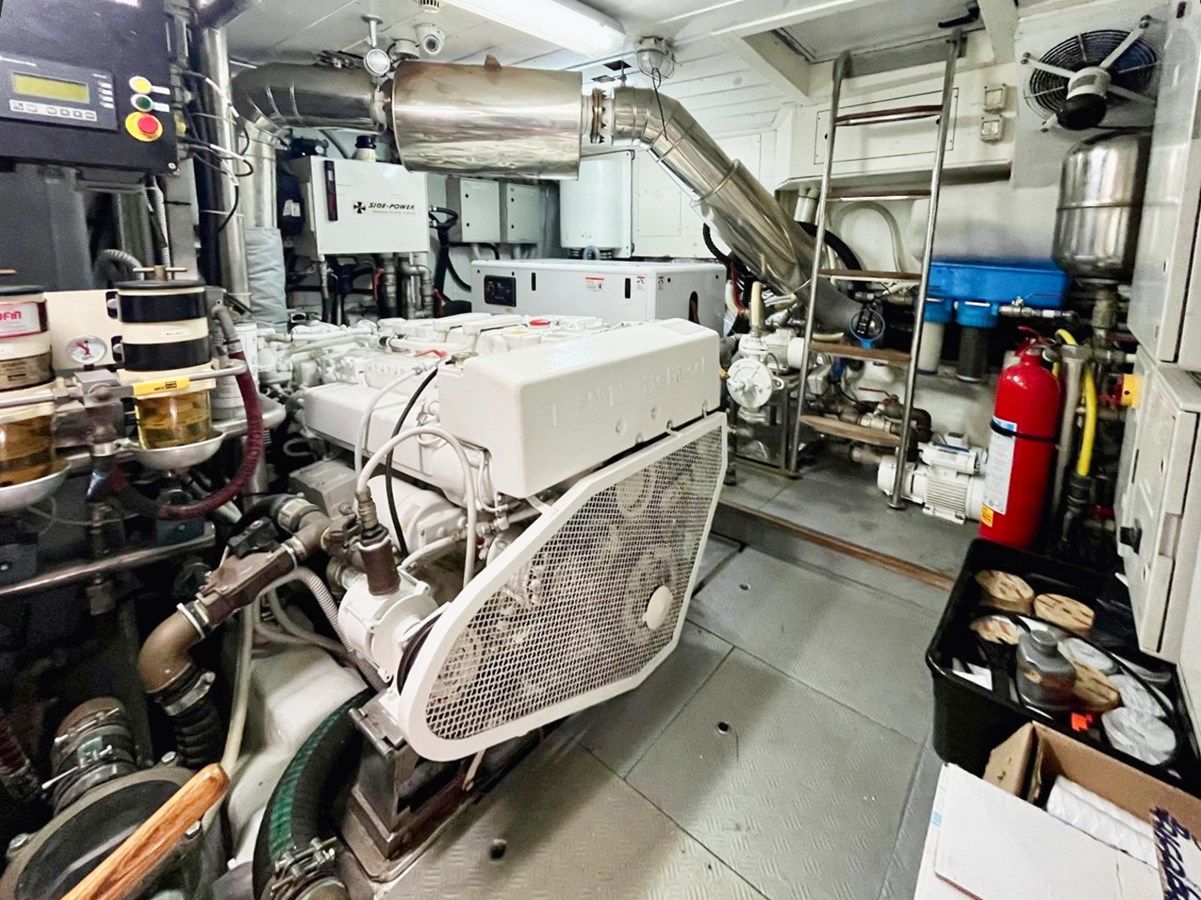 Buy a yacht ANNAMIA 2007