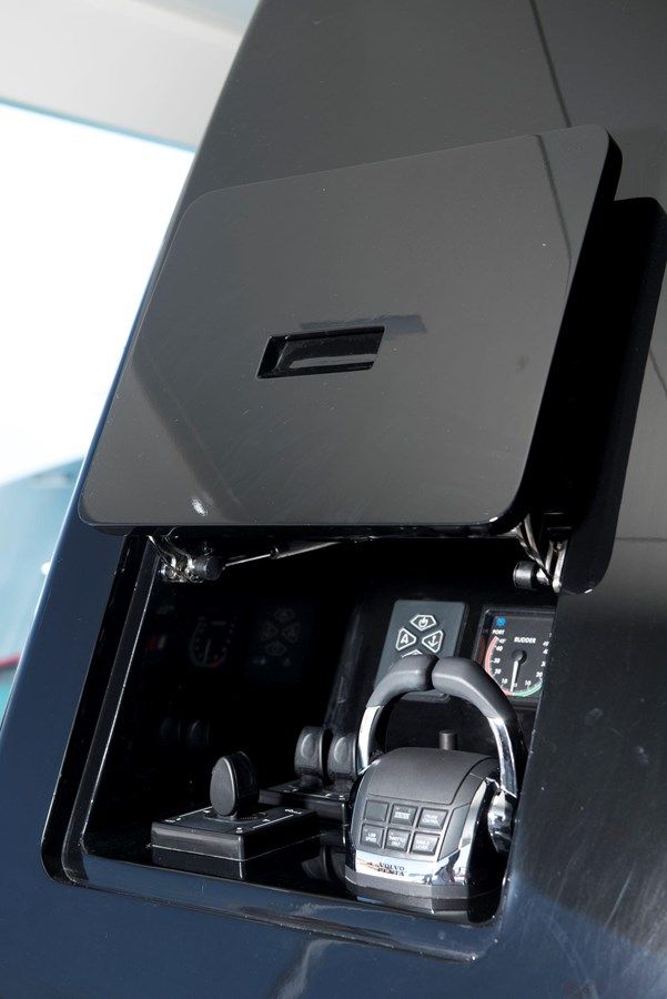 Купить яхту SANDRO 87 в Shestakov Yacht Sales