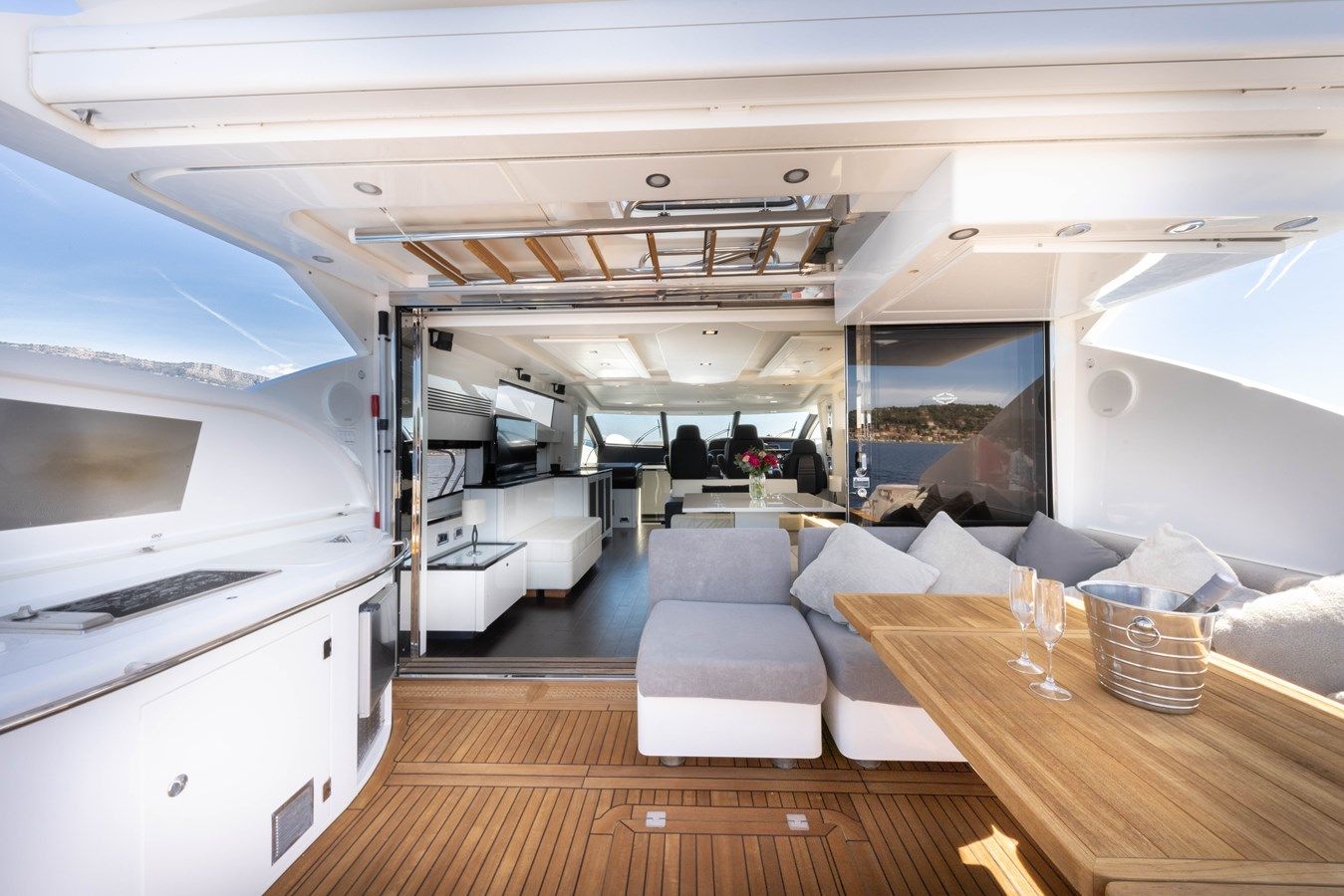 STAR OF SEVEN SEAS - Sunseeker yacht sale