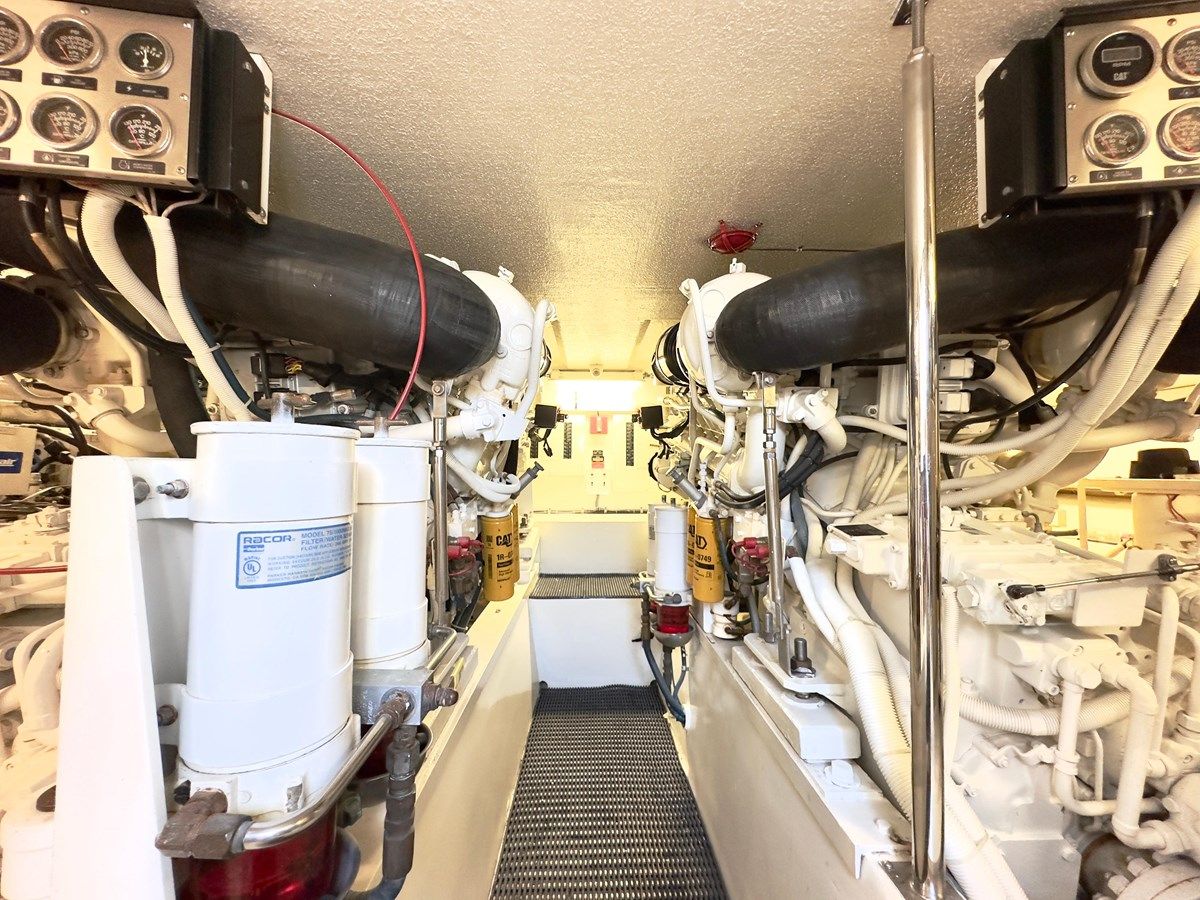 Купить яхту Otra Vez 55 Convertible в Shestakov Yacht Sales