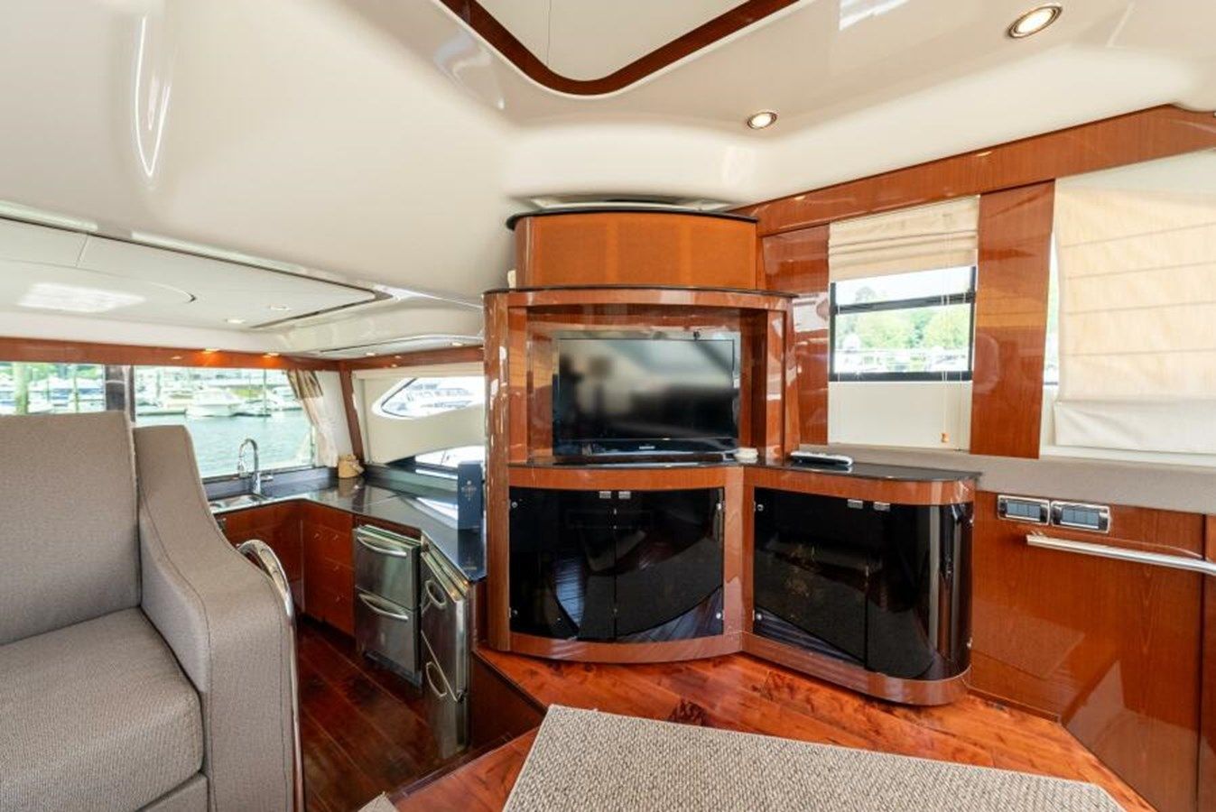 Buy a yacht My Way Again 541 Sedan