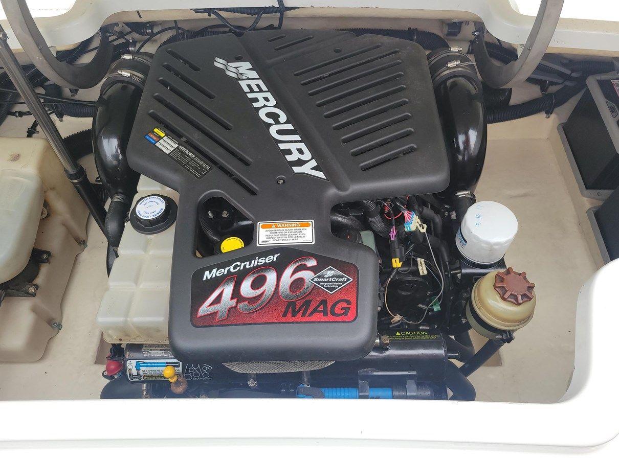 C Worth E 26 Bow Rider