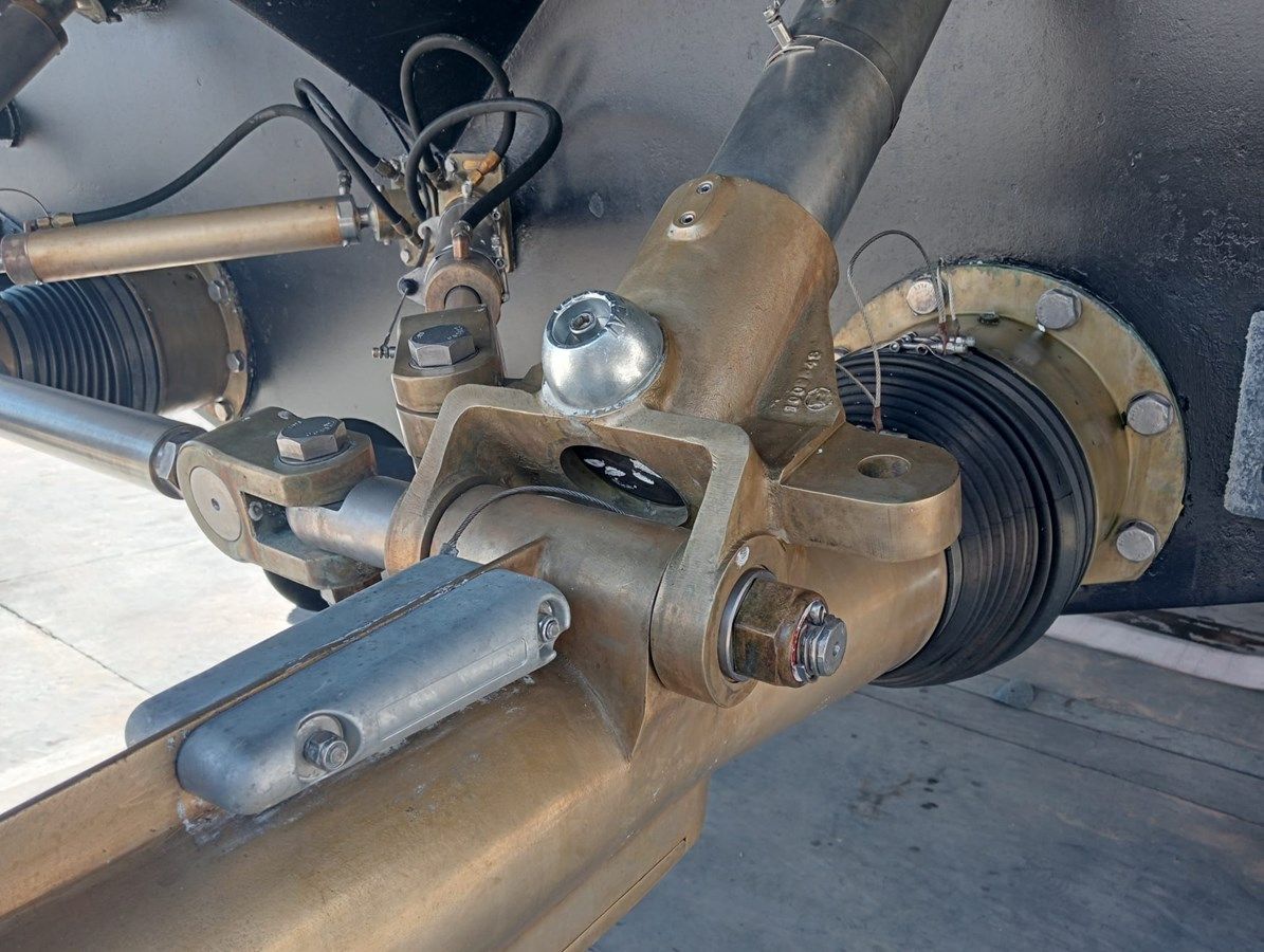 OXYGENE III 59 yacht sale